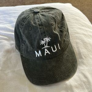 Maui hat. Like new.